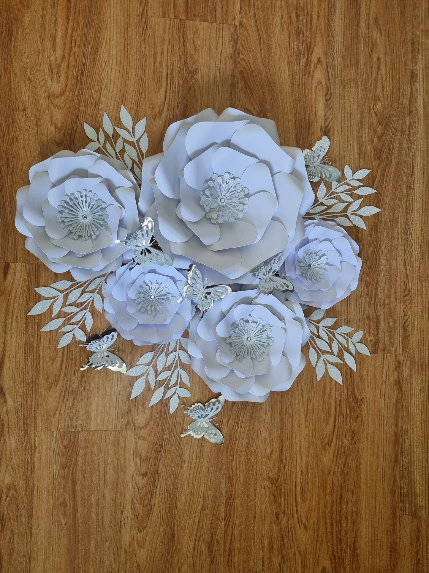 DO IT YOURSELF SET OF 5 PAPER FLOWERS WITH PAPER BUTTERFLIES AND LEAVES WHITE AND SILVER, Nursery paper flowers, nursery decor, paper flowers backdrop, birthday, baby shower