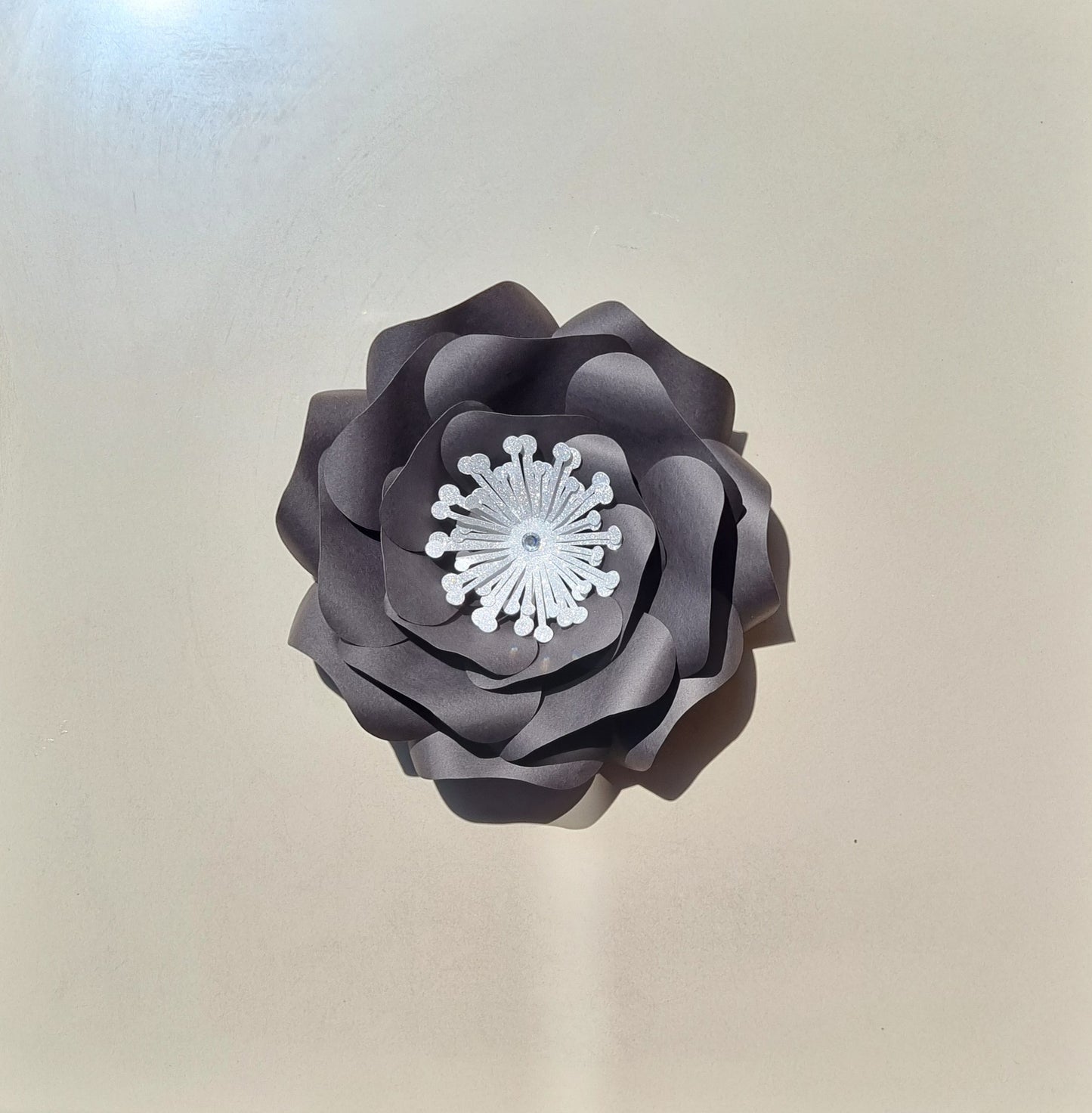 DO IT YOURSELF SINGLE MEDIUM PAPER FLOWER, Nursery paper flowers, nursery decor, paper flowers backdrop, birthday, baby shower