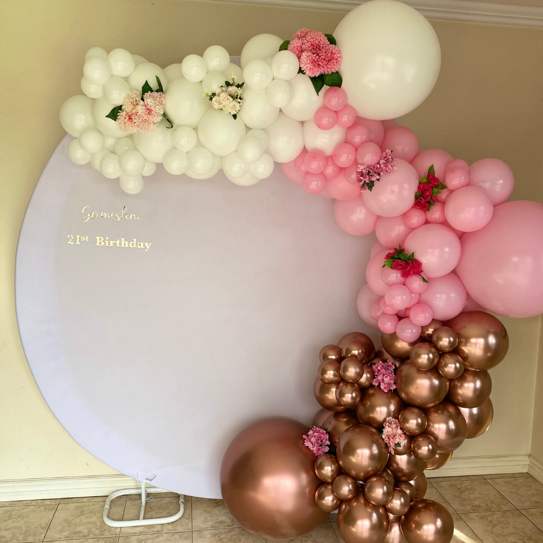 Basic Round Backdrop with Balloon Garland