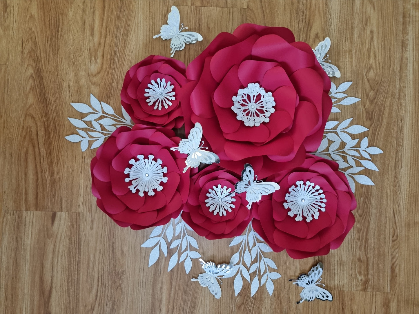 DO IT YOURSELF SET OF 5 PAPER FLOWERS WITH PAPER BUTTERFLIES AND LEAVES RED AND SILVER, Nursery paper flowers, nursery decor,  paper flowers backdrop, birthday, baby shower