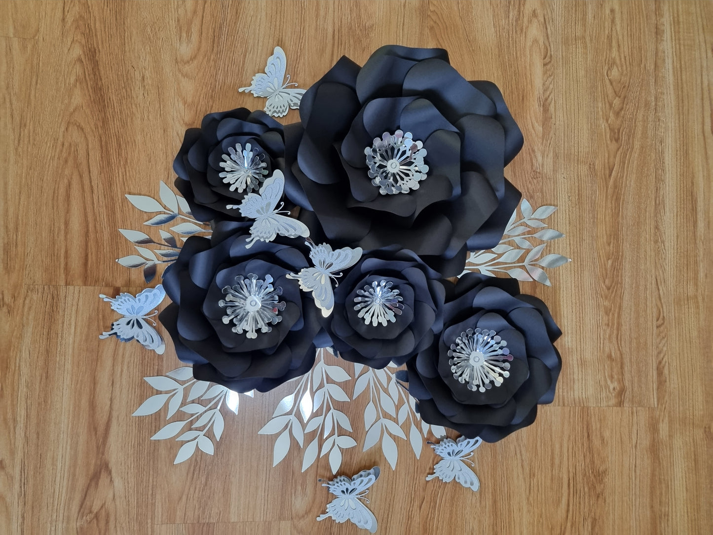 DO IT YOURSELF SET OF 5 PAPER FLOWERS WITH PAPER BUTTERFLIES AND LEAVES BLACK AND SILVER, Nursery paper flowers, nursery decor,  paper flowers backdrop, birthday, baby shower