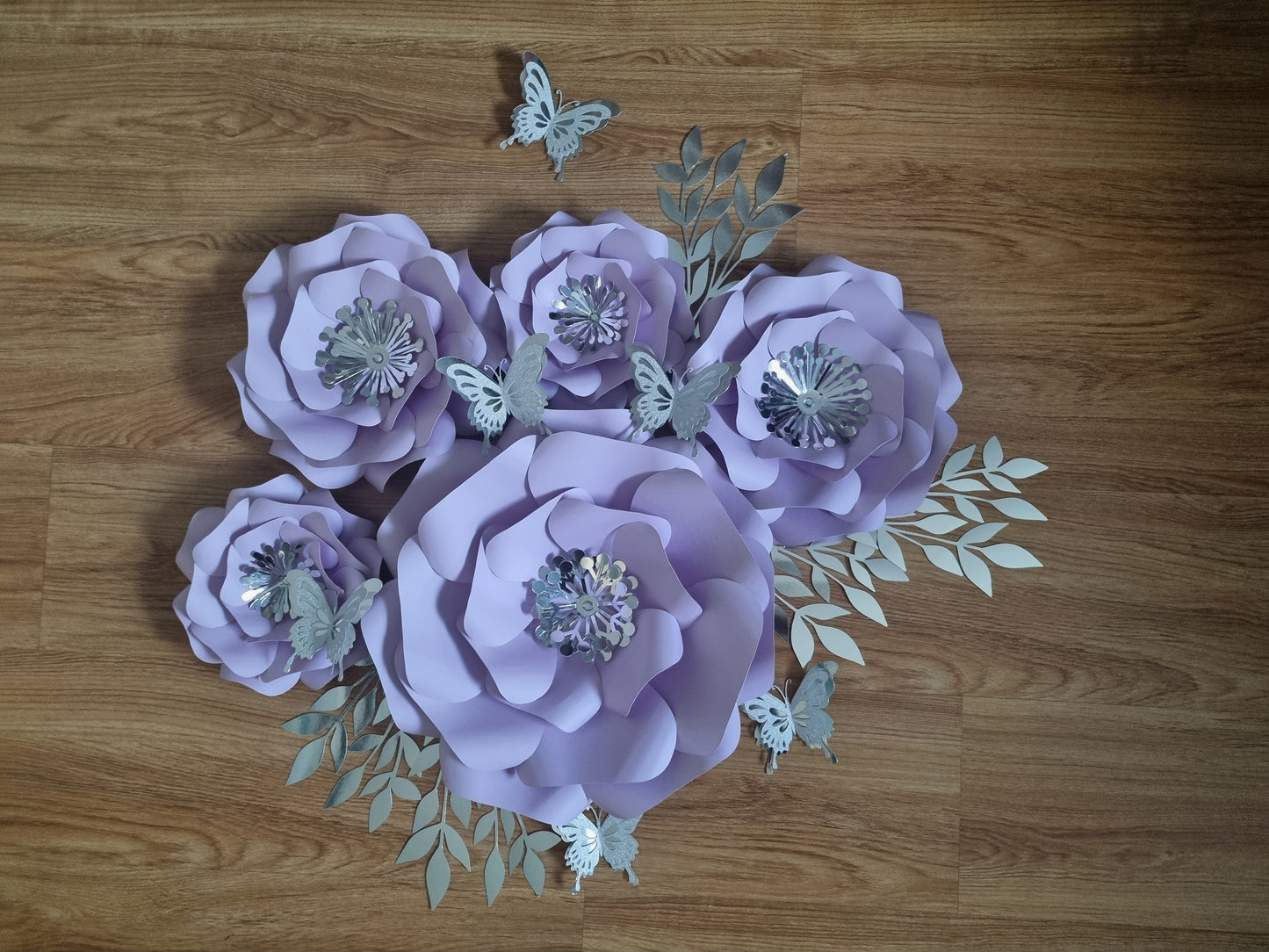 DO IT YOURSELF SET OF 5 PAPER FLOWERS WITH PAPER BUTTERFLIES AND LEAVES LILAC/PURPLE AND SILVER, Nursery paper flowers, nursery decor,  paper flowers backdrop, birthday, baby shower