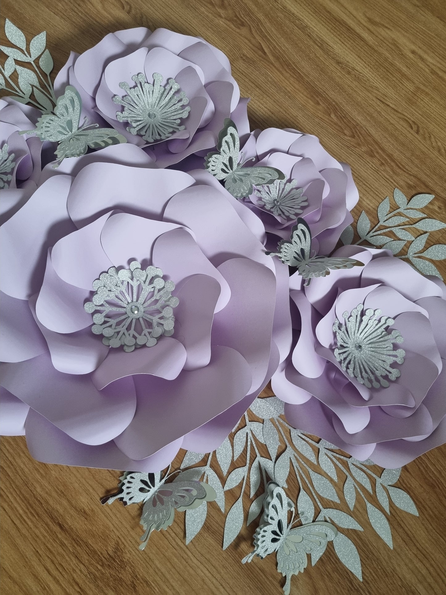 DO IT YOURSELF SET OF 5 PAPER FLOWERS WITH PAPER BUTTERFLIES AND LEAVES LILAC/PURPLE AND SILVER, Nursery paper flowers, nursery decor,  paper flowers backdrop, birthday, baby shower