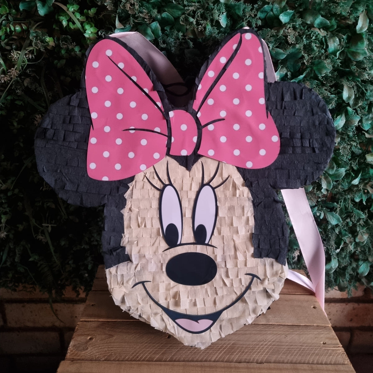 MINNIE MOUSE PINATA 40cm