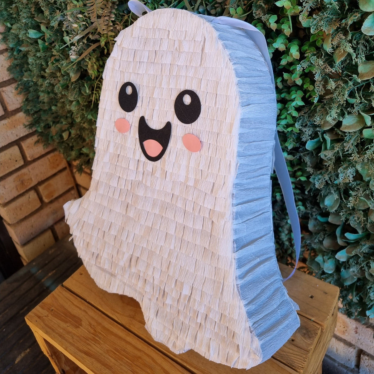 GHOST PINATA 40cm