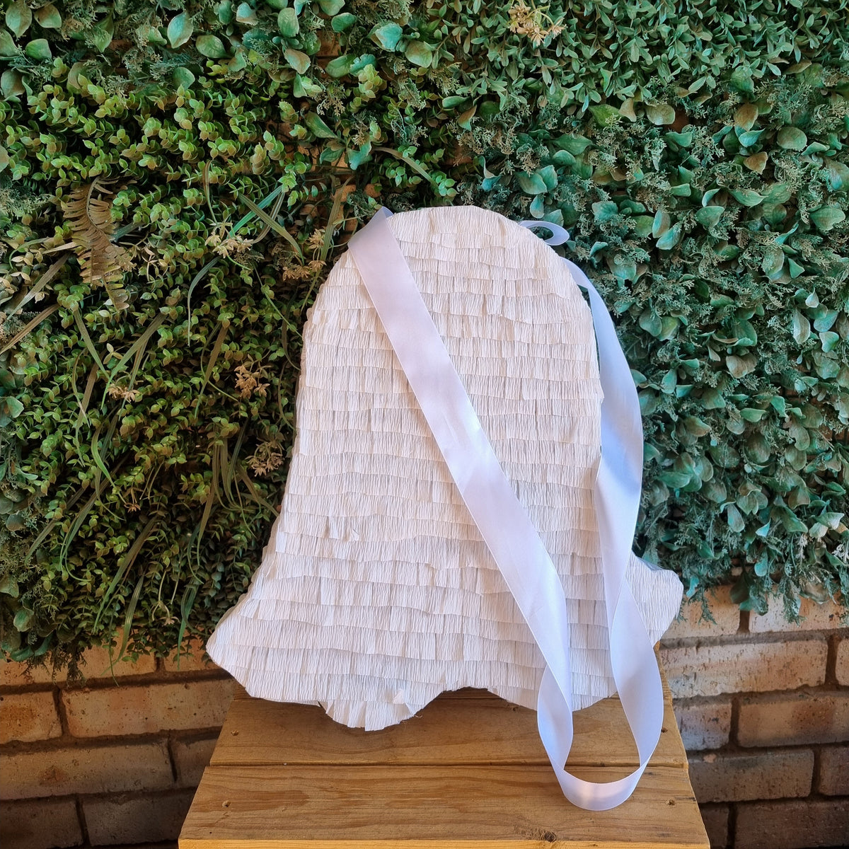 GHOST PINATA 40cm