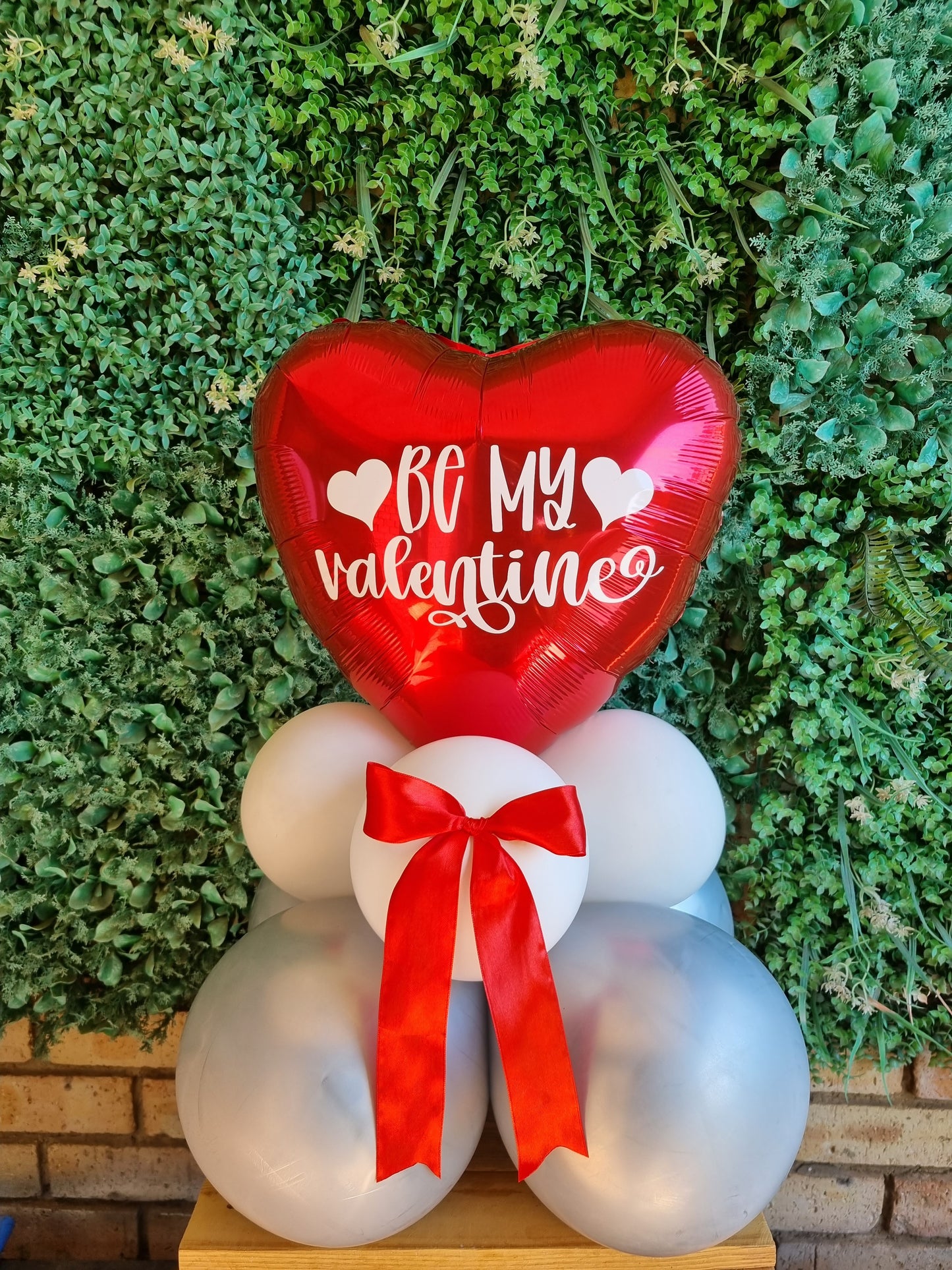 VALENTINE'S DAY PETUNIA BALLOON BOUQUET